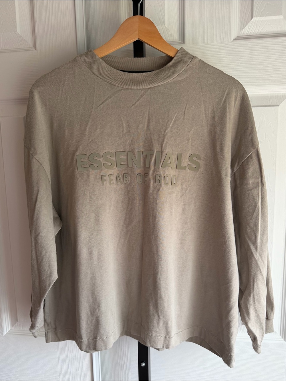 Essentials Kids Classic 100% Cotton
Long-Sleeve T-Shirt 'Timber' Size: 14-16 - Picture 2 of 7